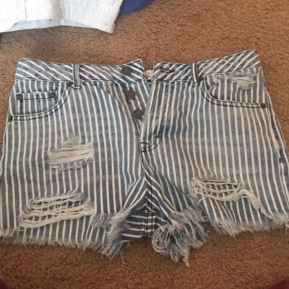 Forever 21 shorts size 27 white n blue stripped